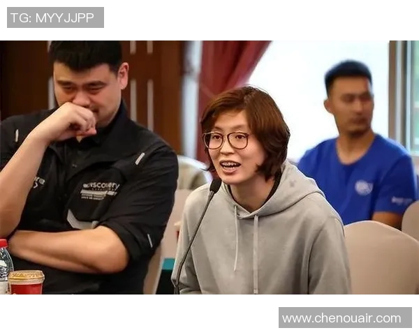 中国篮球明星与娱乐圈女星的浪漫爱情故事与婚姻生活揭秘 中国篮球明星与娱乐圈女星的浪漫爱情故事与婚姻生活揭秘